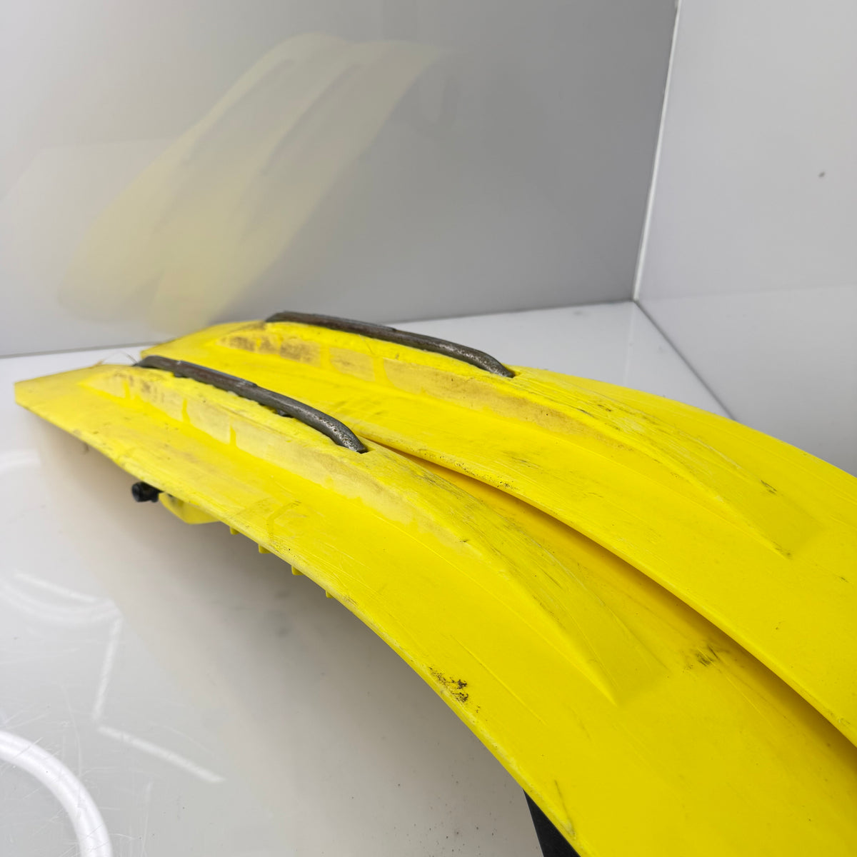 Pilot DS 2 sukset Lynx ja Ski-Doo malleihin, keltaiset mustilla lenkeillä, OEM 505073277