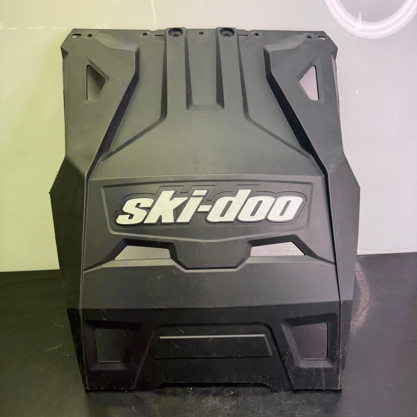 Roiskeläppä Ski-Doo Gen4 OEM 520001481