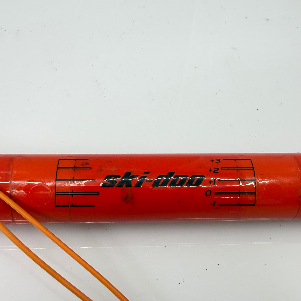 Punainen ohjaustanko Ski-Doo Gen4 malleihin, OEM 506153117