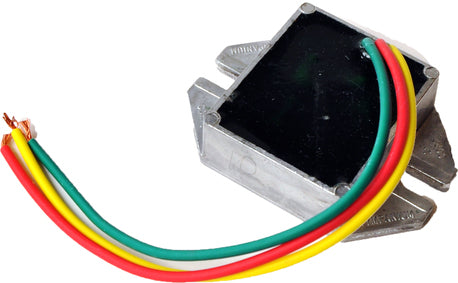 Jännitteensäädin Yleismalli 4 johtoa