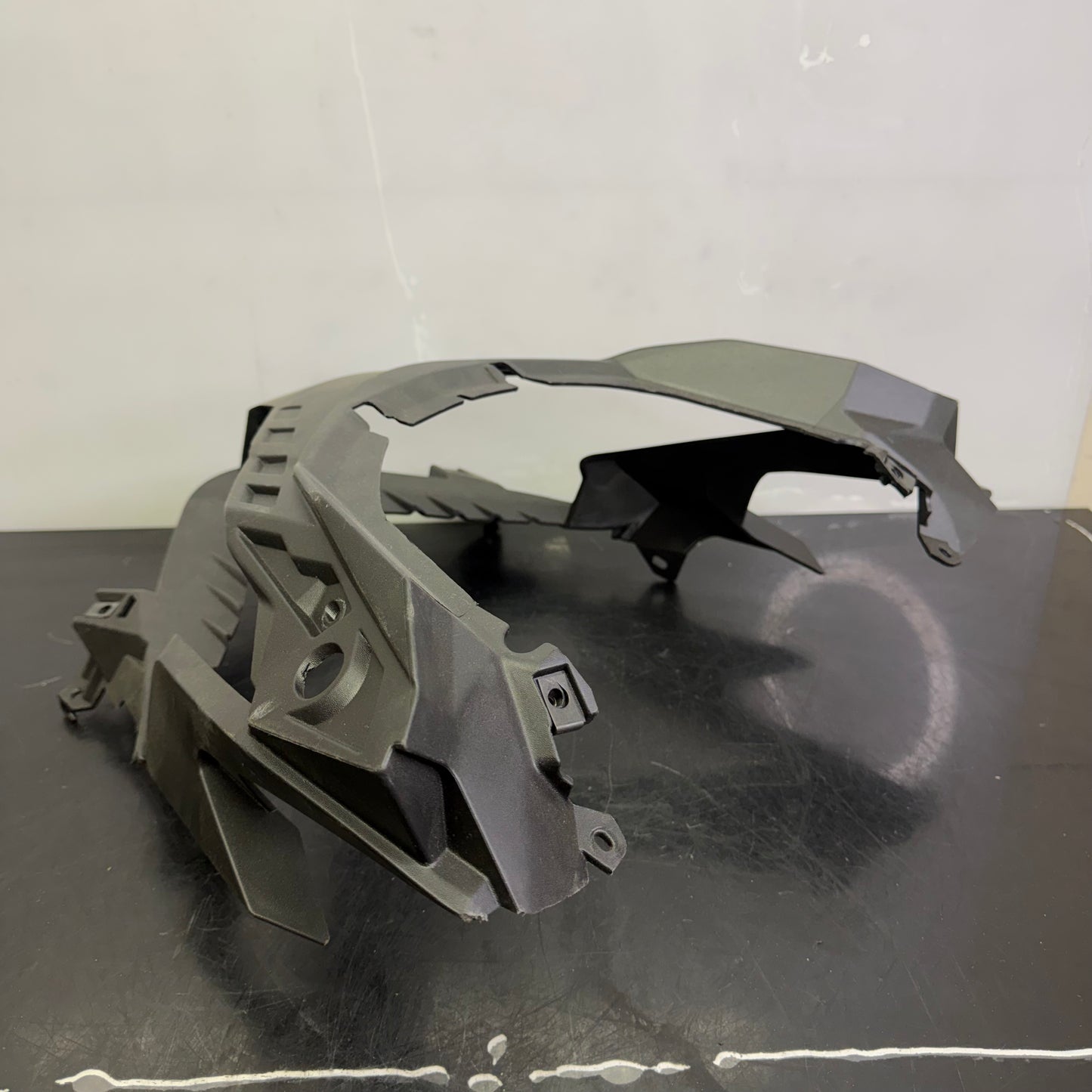 Ajovalon kehys Lynx Radien musta OEM 517306824