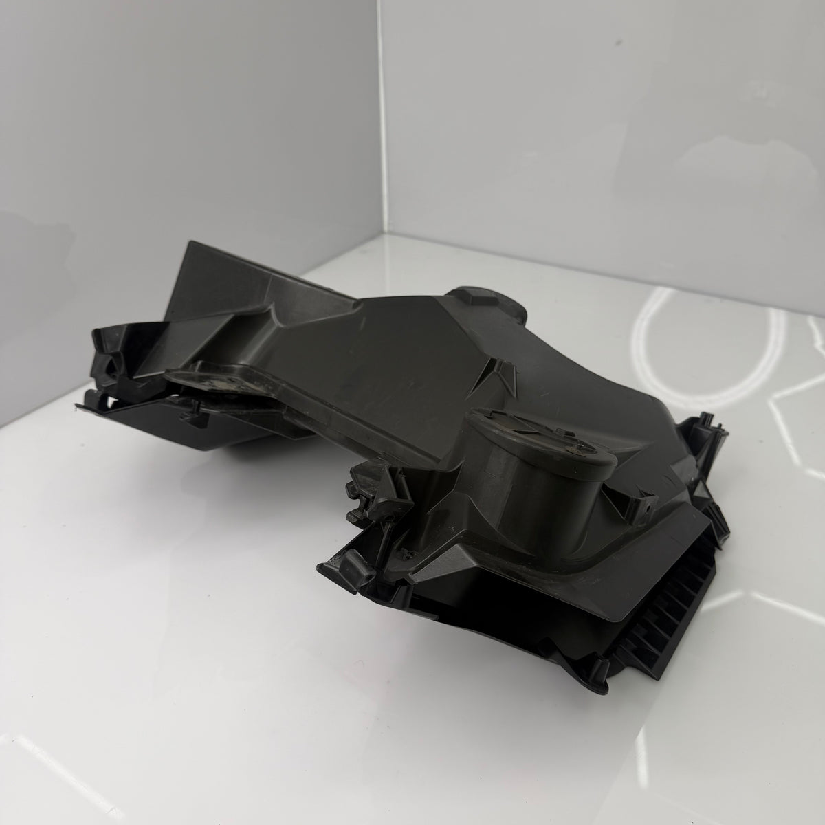 Ilmanpuhdistimen kotelo Ski-Doo Gen4- ja Lynx Radien -malleihin, OEM 508000915
