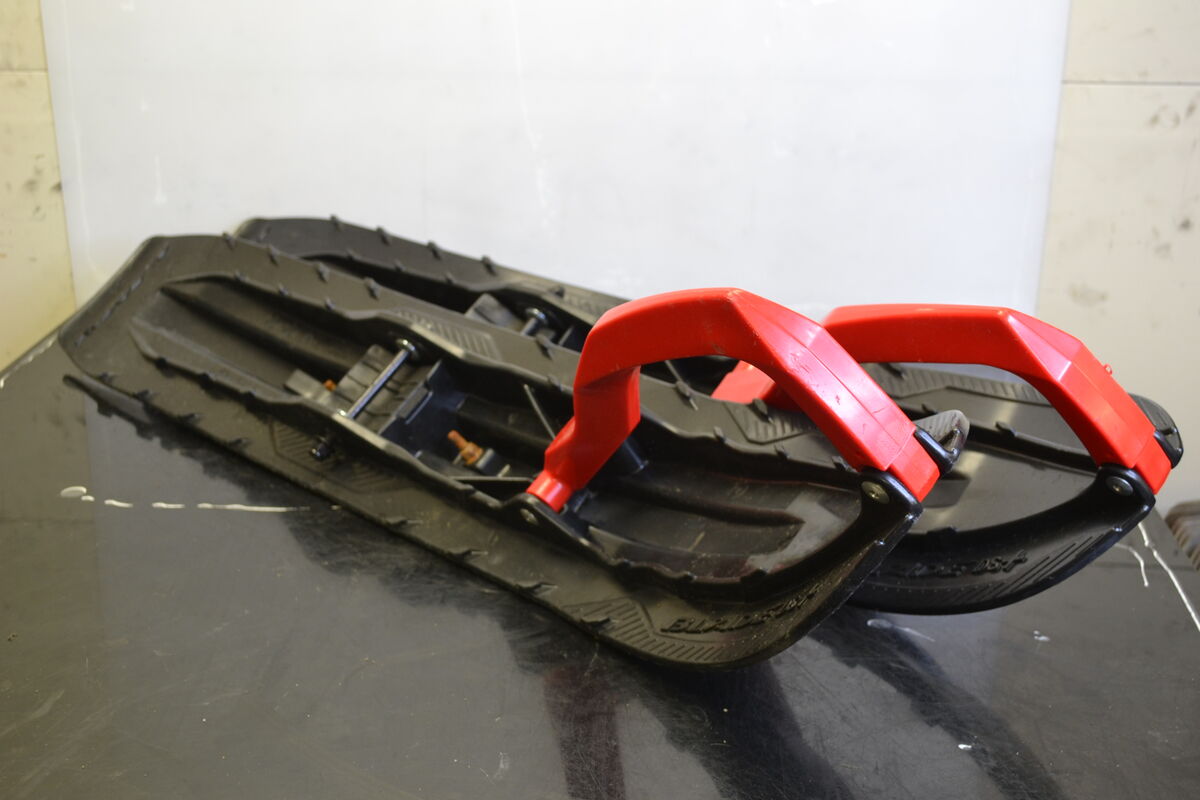 Blade DS+ sukset Musta/Punainen, 860202011