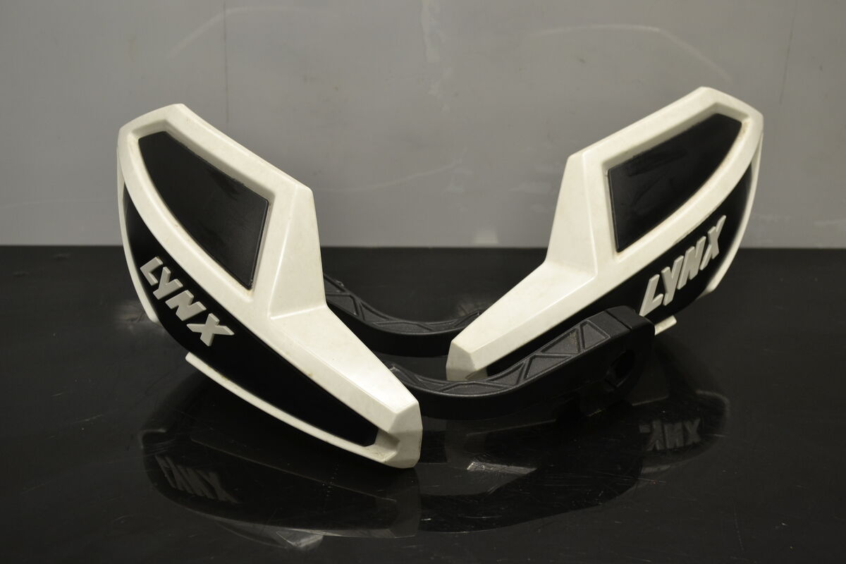 Lynx white handguards
