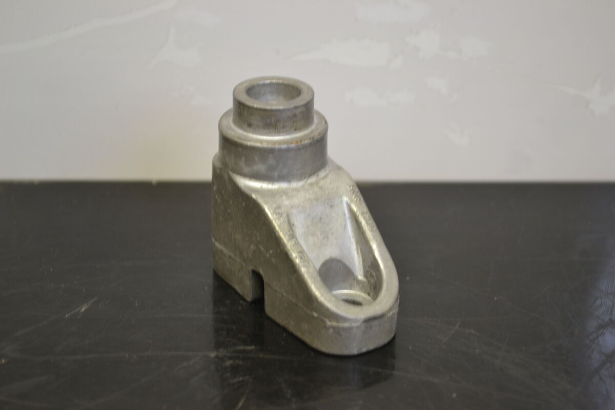 Telapyörän kiinnike Brp, 503193894