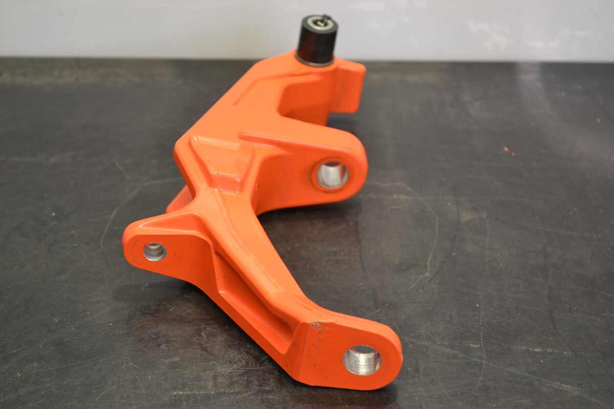 Right shoulder pin, orange Boondocker, 505075003