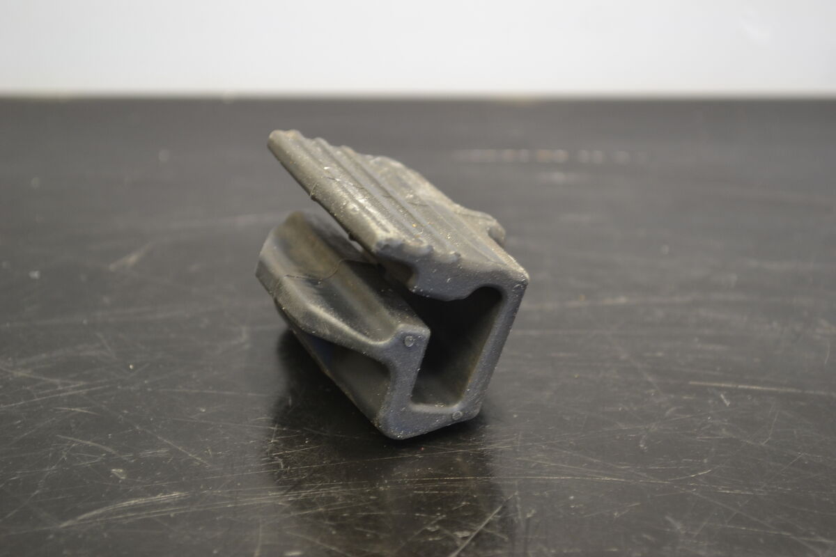 Äänenvaimentimen värinäkumi, 514054606