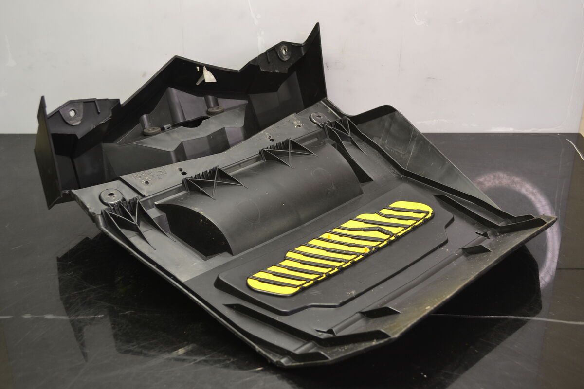 Roiskeläppä Ski-Doo XP keltainen