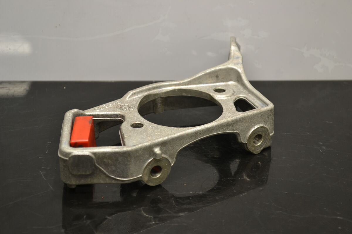 Moottorin kannake 600 Etec 512060560