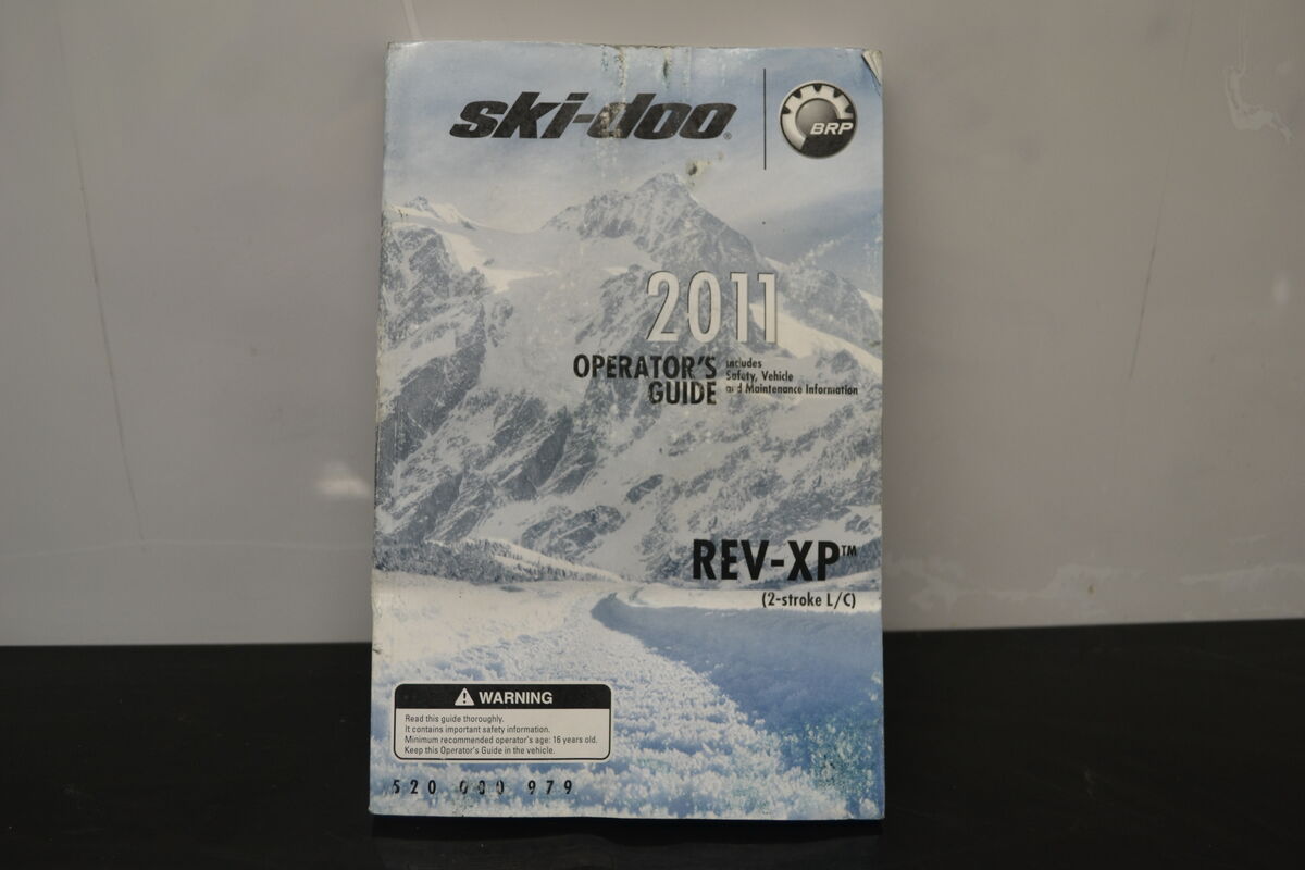 Ski-Doo Summit käyttöohjekirja 2011