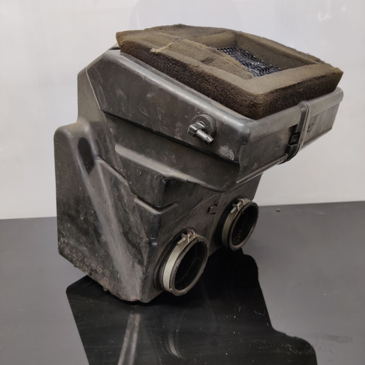 Ski-Doo 700 air filter housing