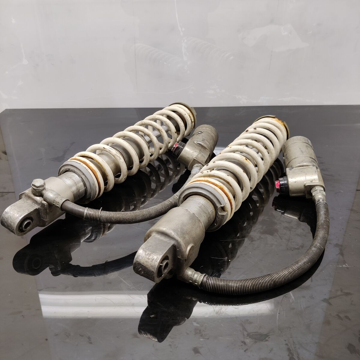 KYB Etuiskunvaimentimet Lynx RS