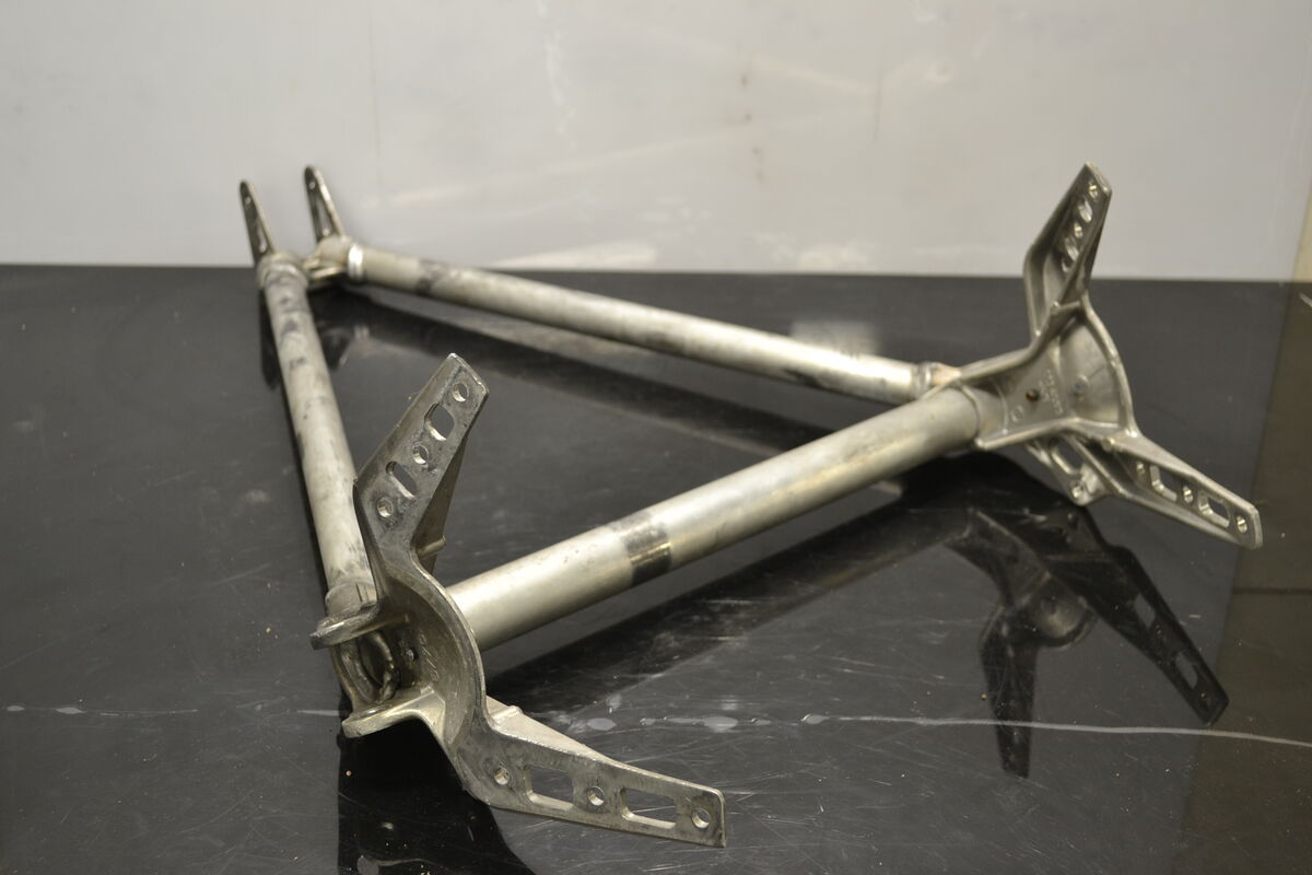 Front Member Rave RE 518326970 - Northern Sledparts Oy