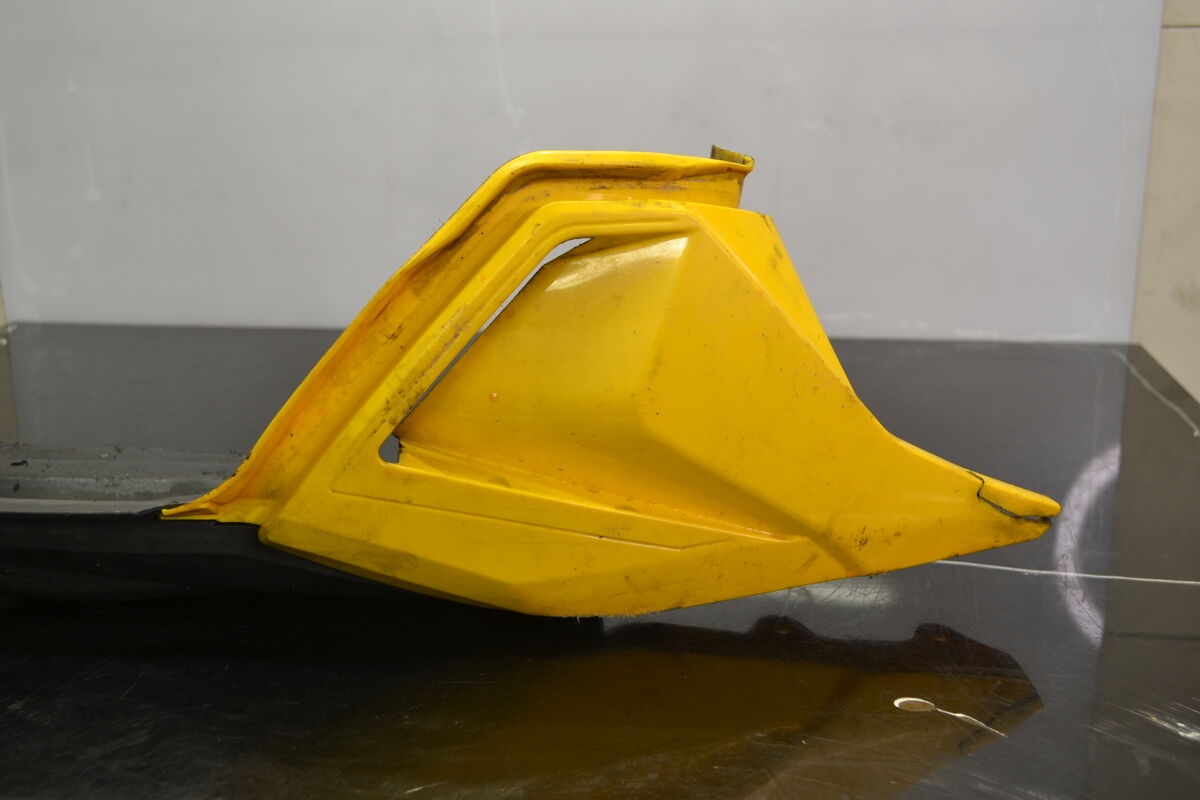 Pohjamuovi vasen Ski-Doo, 502007175 - Northern Sledparts Oy
