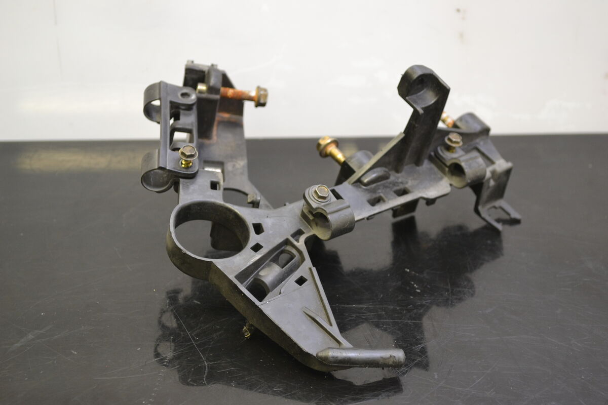Sytytyspuolien pidike, 512060888 - Northern Sledparts Oy