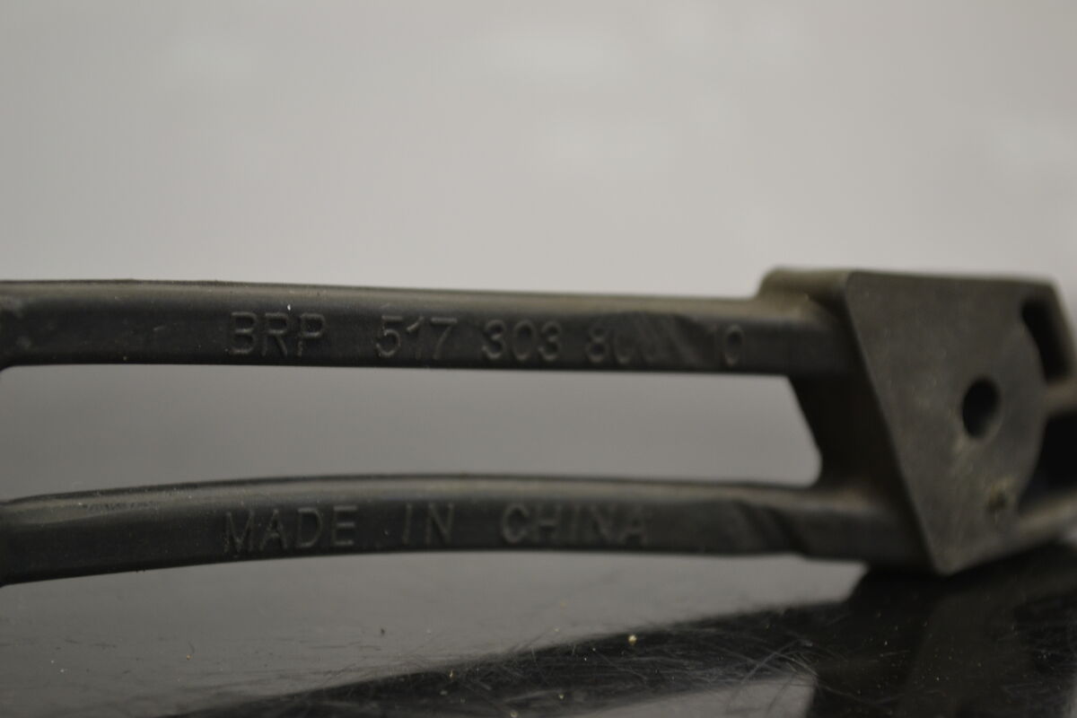 Vasen kuomunlukko BRP, 517303808 - Northern Sledparts Oy