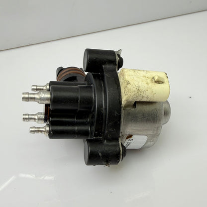 Öljypumppu 800 etec, alumiinilähdöt 519000305