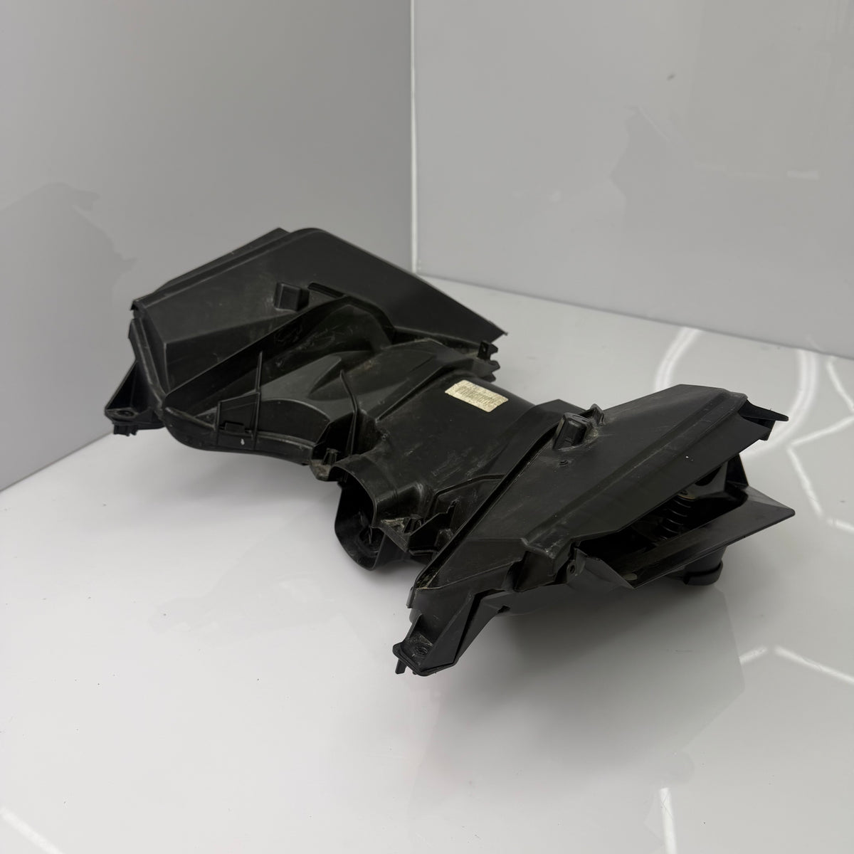 Ilmanpuhdistimen kotelo Ski-Doo Gen4- ja Lynx Radien -malleihin, OEM 508000915