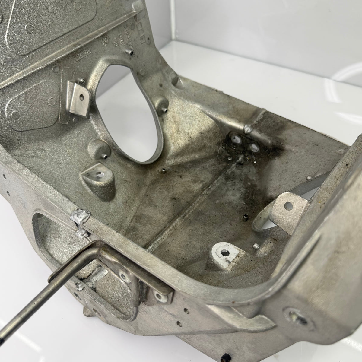 Eturunko Ski-Doo Gen4 ja Lynx Radien 2-tahtimalleihin, OEM 518334549