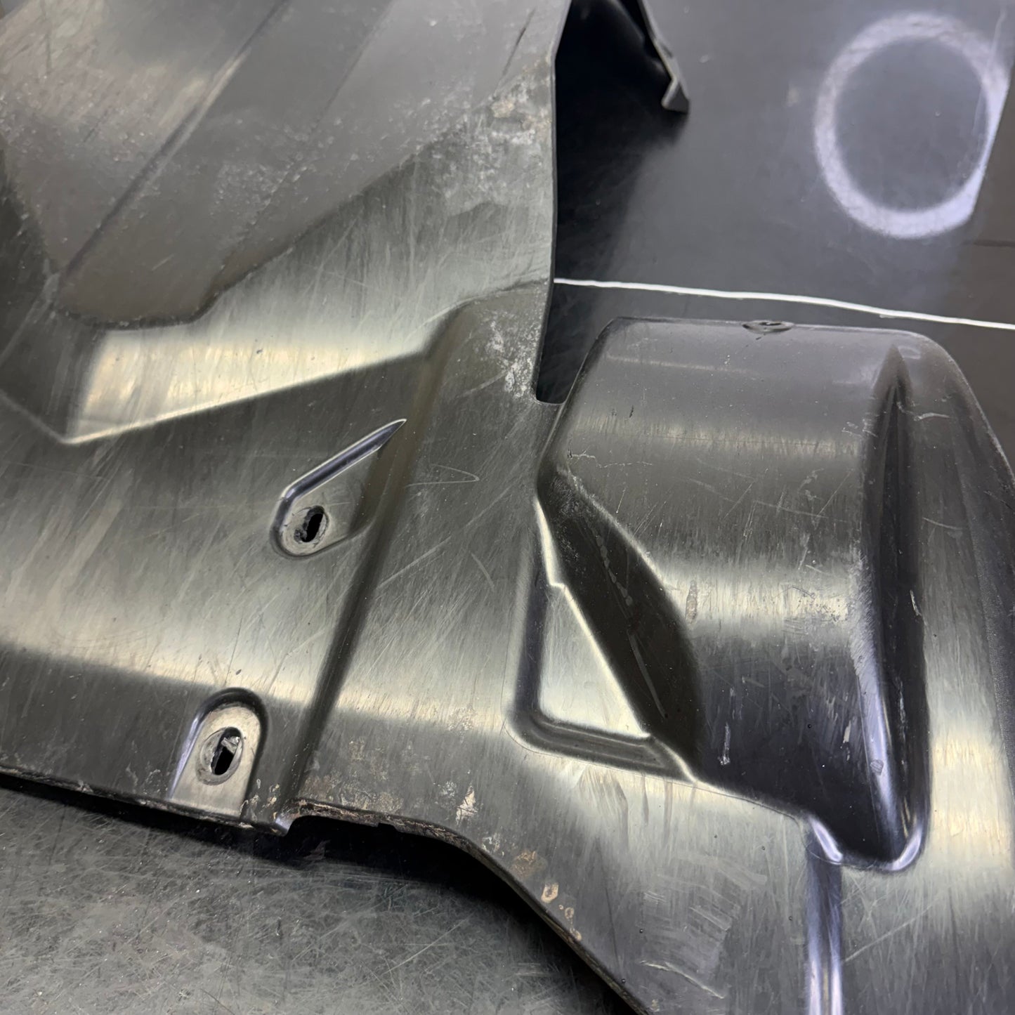 Ski-Doo Gen 4 bottenplåtsskydd, svart 860201227