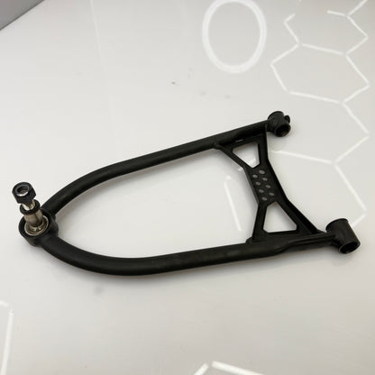 Ylätukivarsi vasen 39″ – Ski-Doo Gen4 / Lynx Radien – OEM 505074611