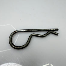 Belt guard locking pin, 114045200