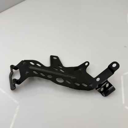 Variaattorinsuojan takatuki,Ski-Doo / Lynx, OEM 417300577