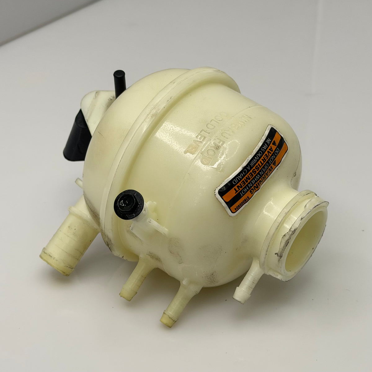 Jäähdytysnesteen paisuntasäiliö Ski-Doo ja Lynx malleihin, OEM 861805522