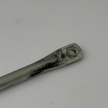 Yläpilarin tukirauta Ski-Doo / Lynx OEM 518329974