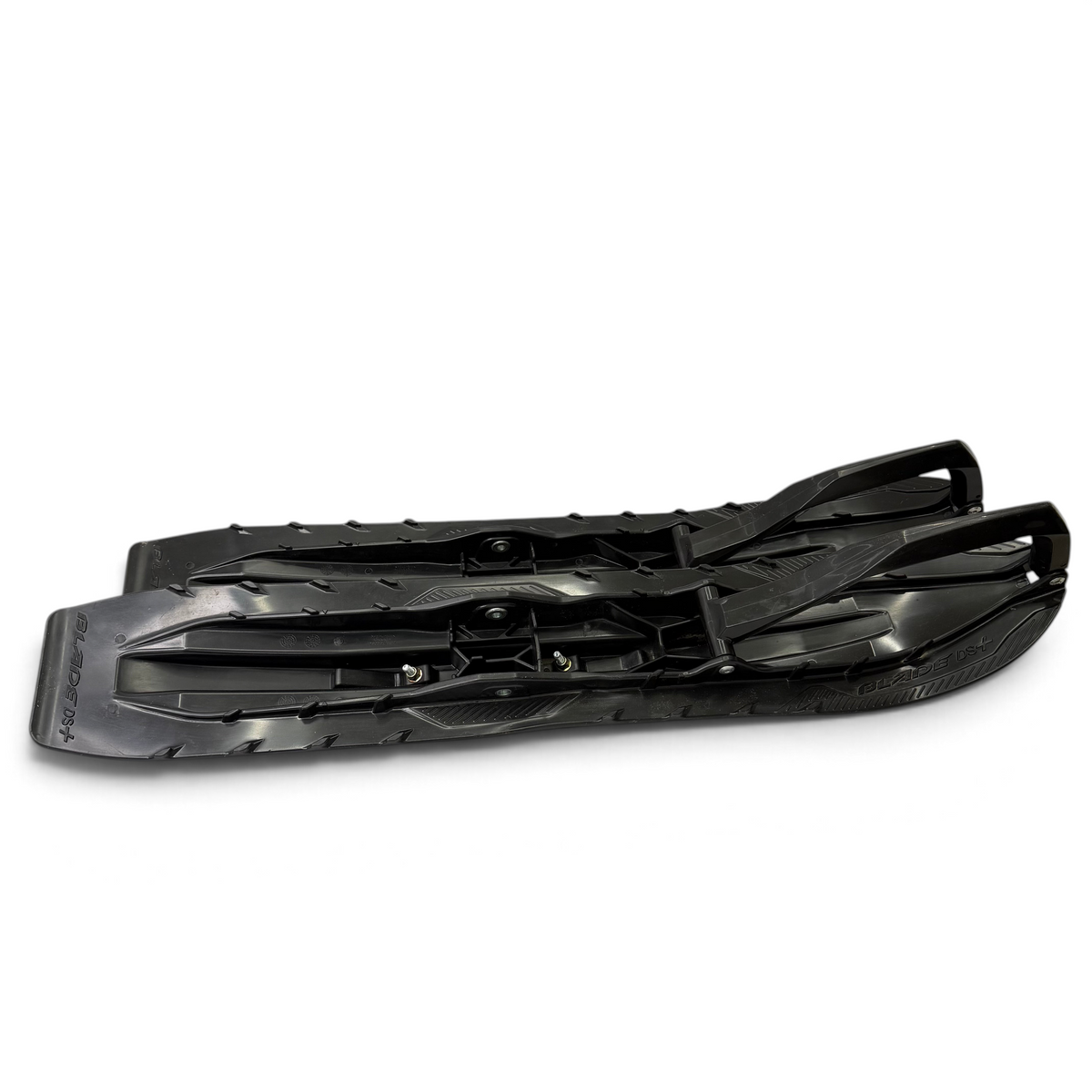 Northern Sledparts Oy musta BRP Blade DS+ moottorikelkan suksipari, alkuperäinen käytetty OEM-varaosa