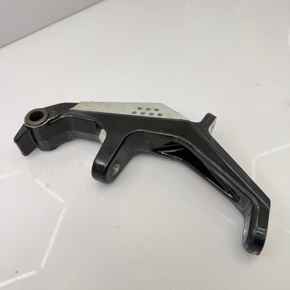 Oikea olkatappi, musta Lynx Xtrim RE 800 E-TEC 2016 OEM 505073631