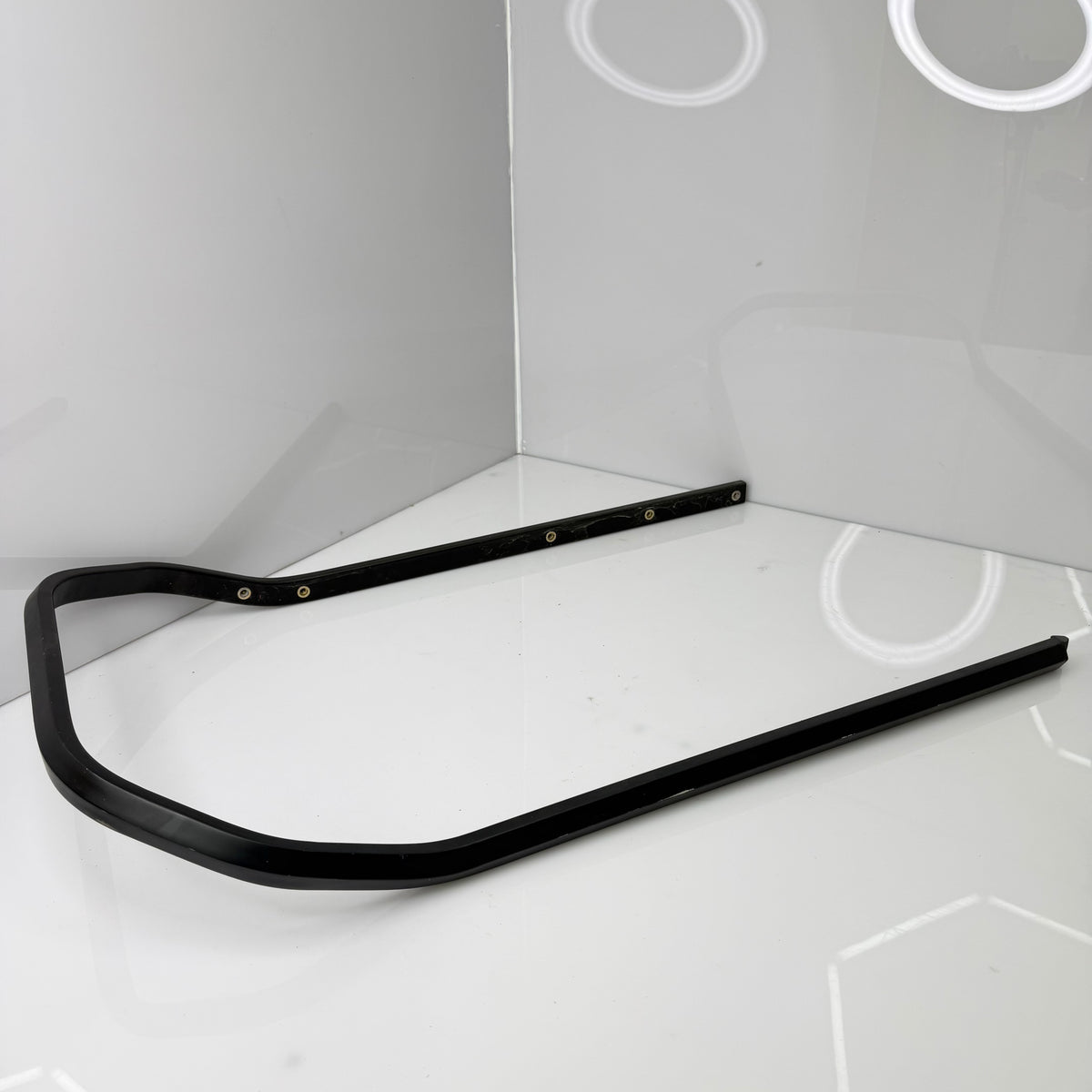 Musta takapuskuri 146”, Ski-Doo REV Gen4, OEM 518329553