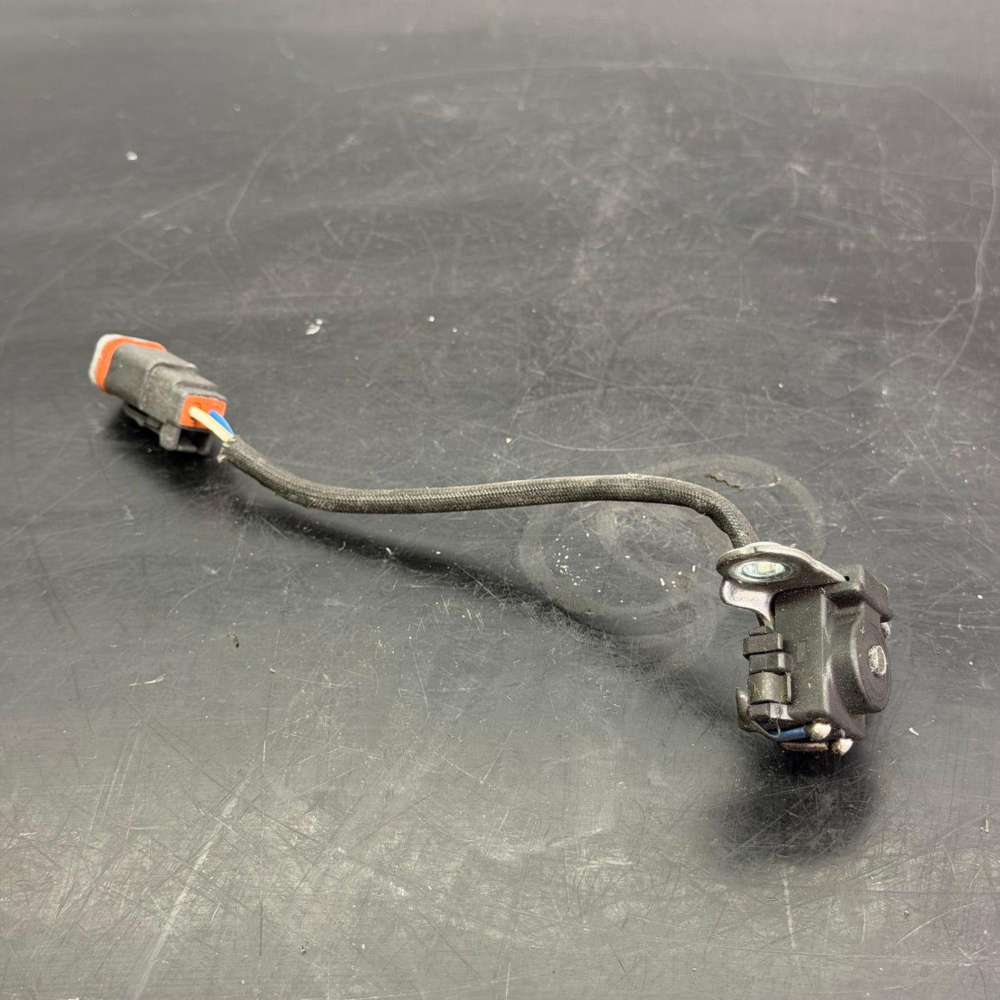 Triggeri 600 EFI 600R, 850 Etec OEM 420966844