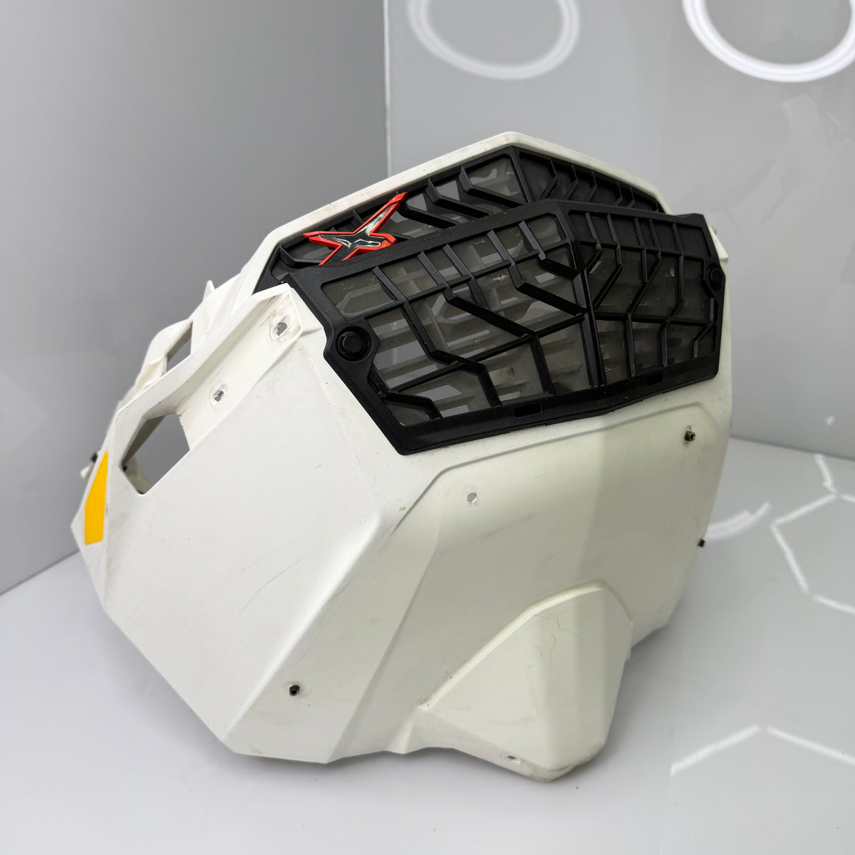 Valkoinen keulamuovi Ski-Doo Backcountry XRS 850 E-TEC 2020