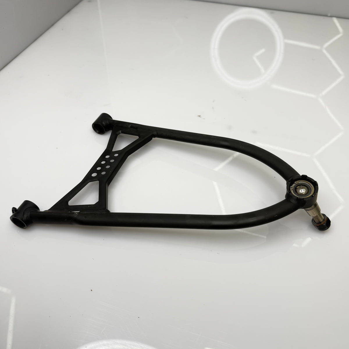 Ylätukivarsi oikea 39″ – Ski-Doo Gen4 / Lynx Radien OEM 505074612