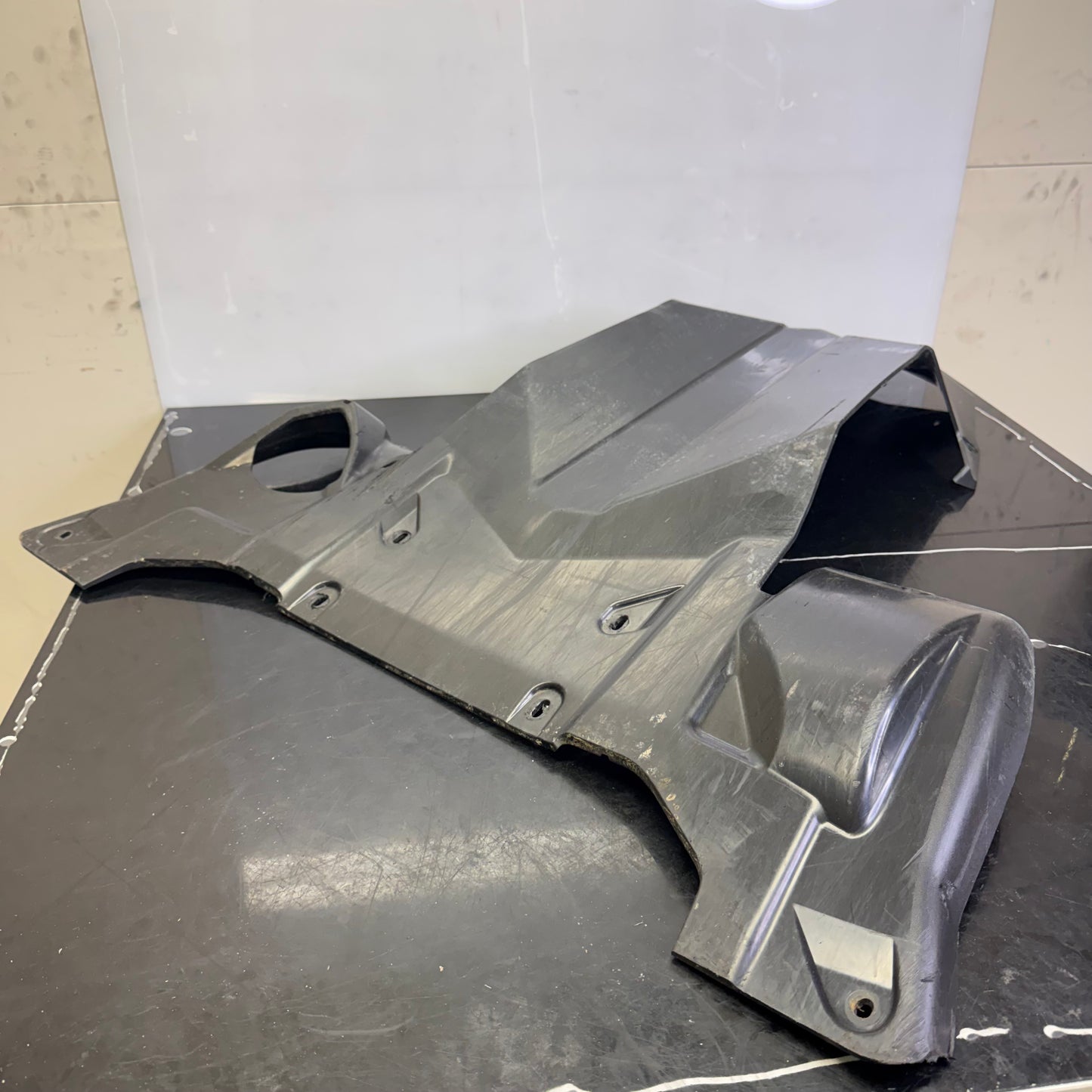 Ski-Doo Gen 4 bottenplåtsskydd, svart 860201227