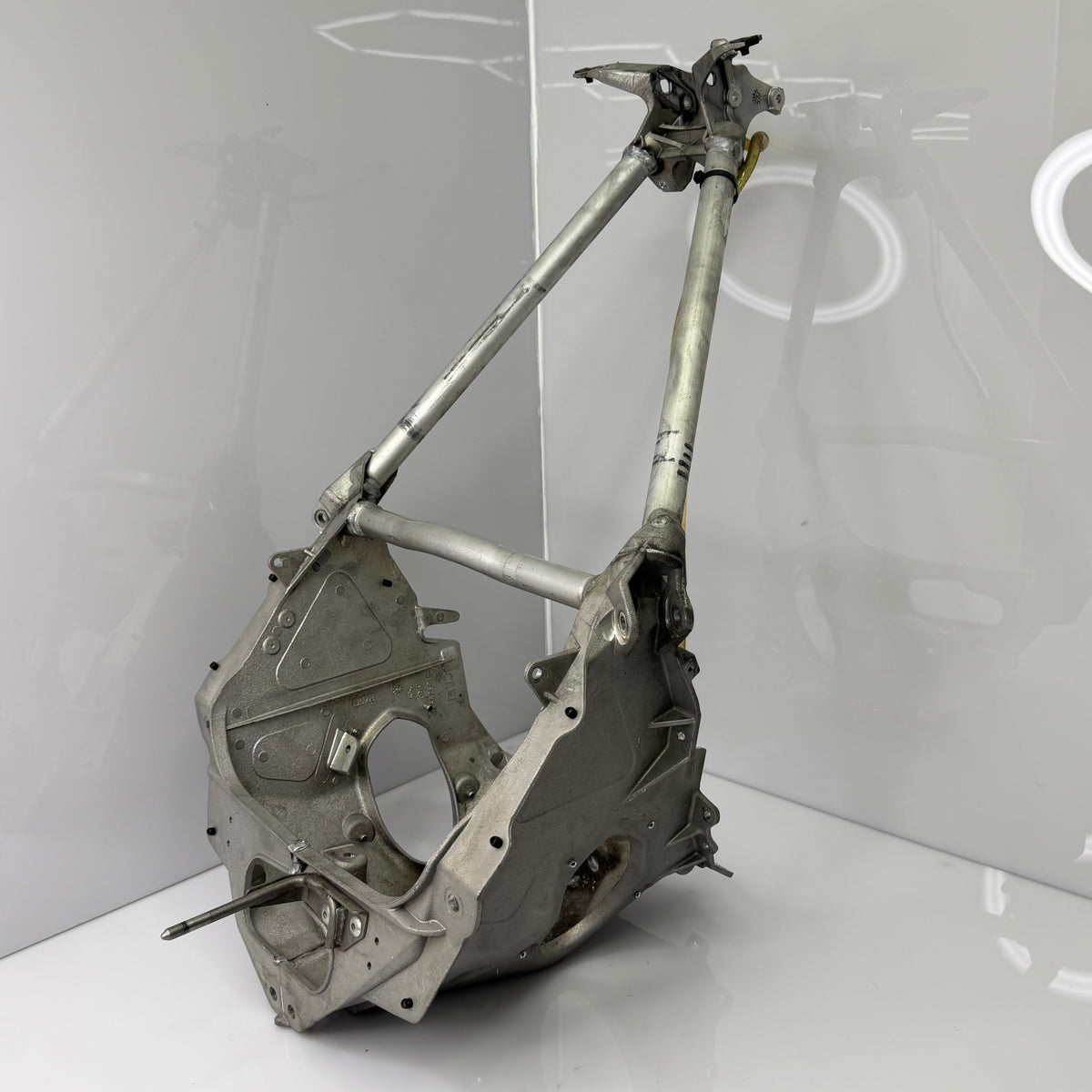 Eturunko Ski-Doo Gen4 ja Lynx Radien 2-tahtimalleihin, OEM 518334549