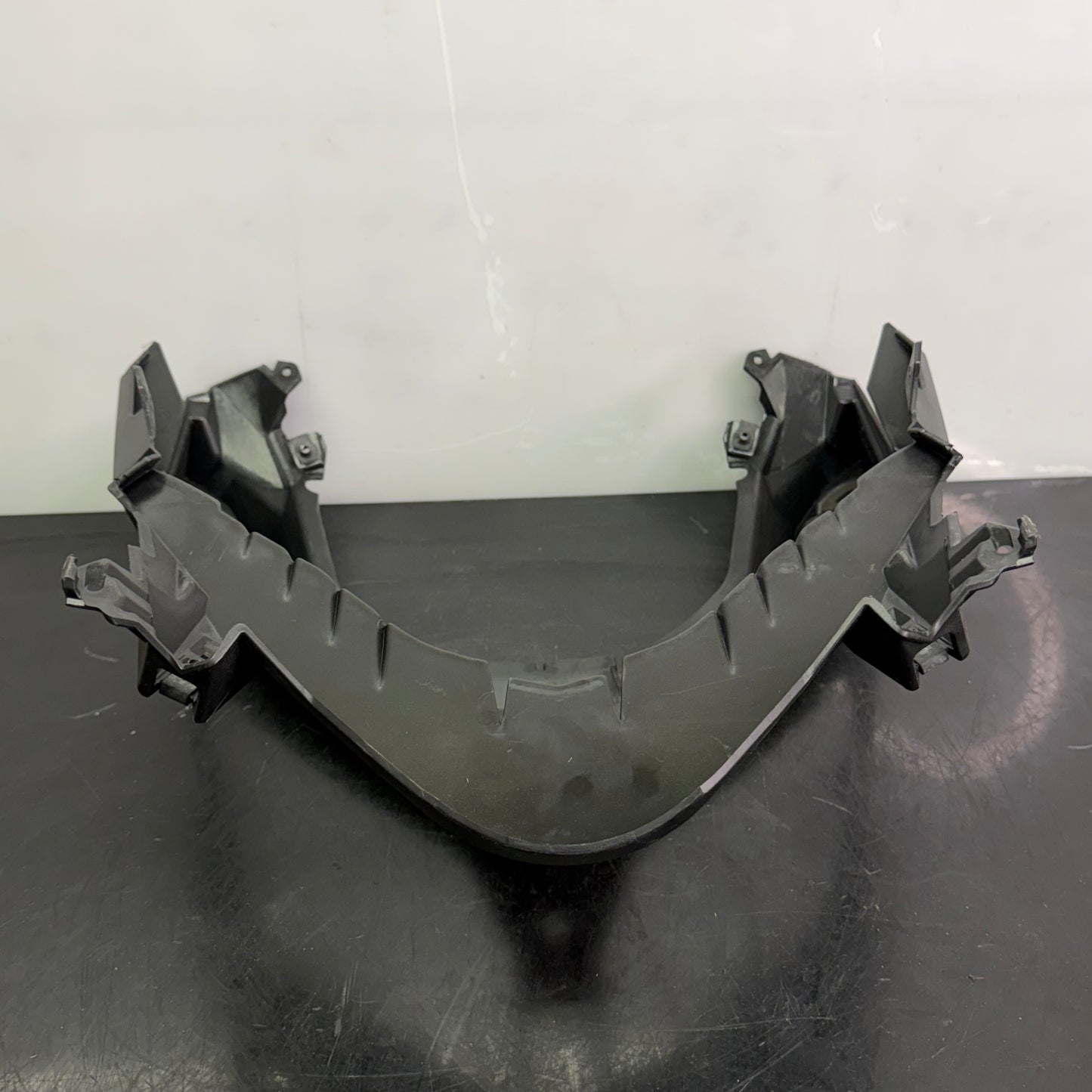 Ajovalon kehys Lynx Radien musta OEM 517306824
