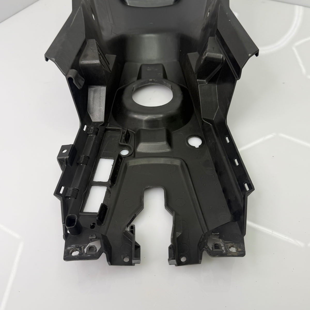 Ski-Doo Gen4 tankin päällysmuovi musta, 517307685