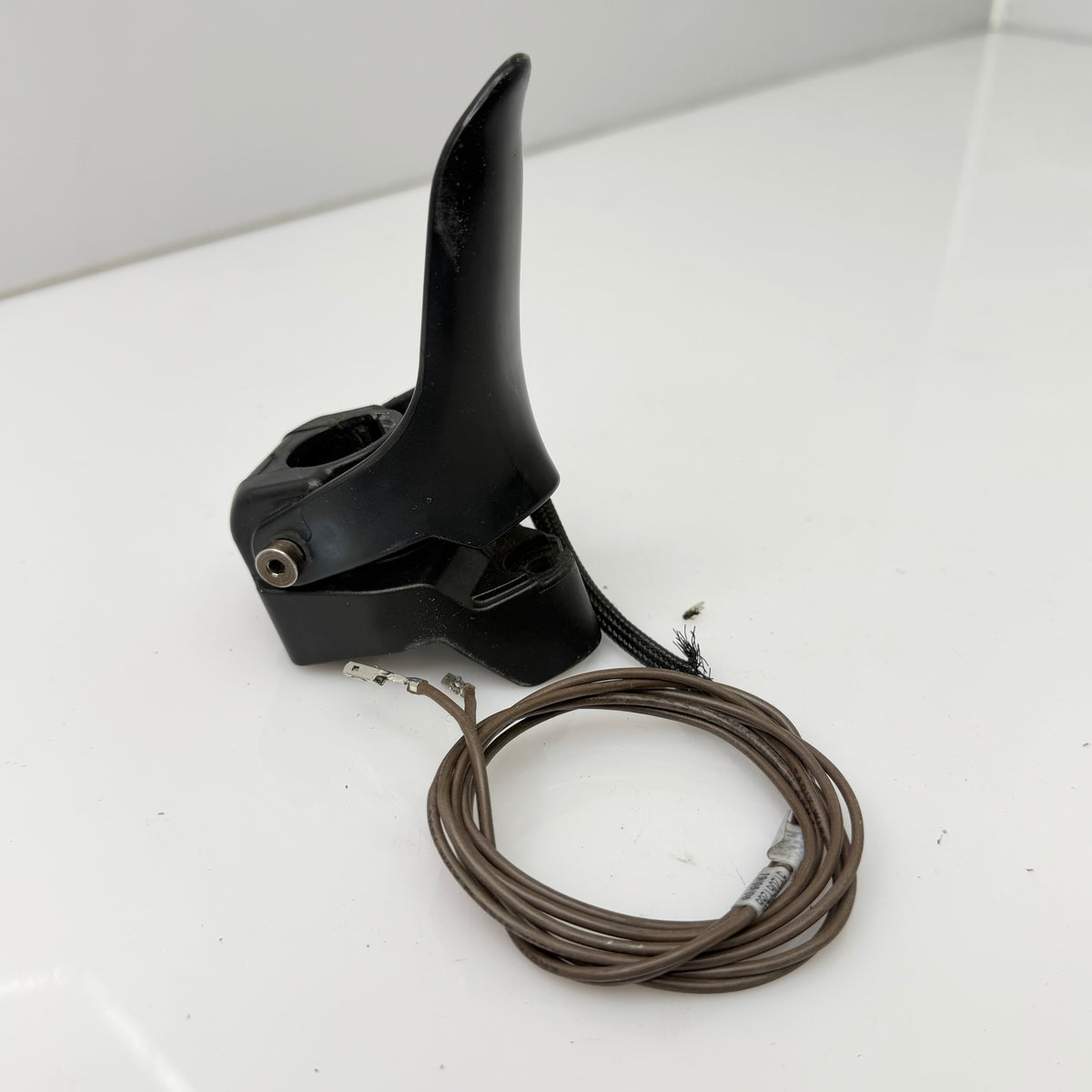 Kaasukahvarunko Ski-Doo Gen4, pitkät lämpökahvojen johdot, OEM 512061266, 512060860, 512060859