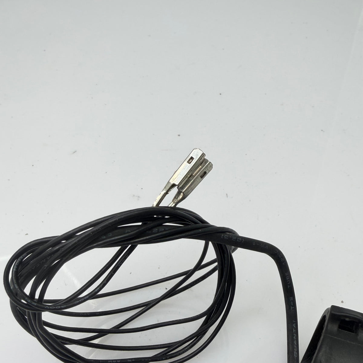 Sammutinnappi telineellä Ski-Doo Gen4 ja Lynx Radien runkoisiin, OEM 515177931