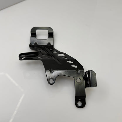 Variaattorinsuojan takatuki,Ski-Doo / Lynx, OEM 417300577