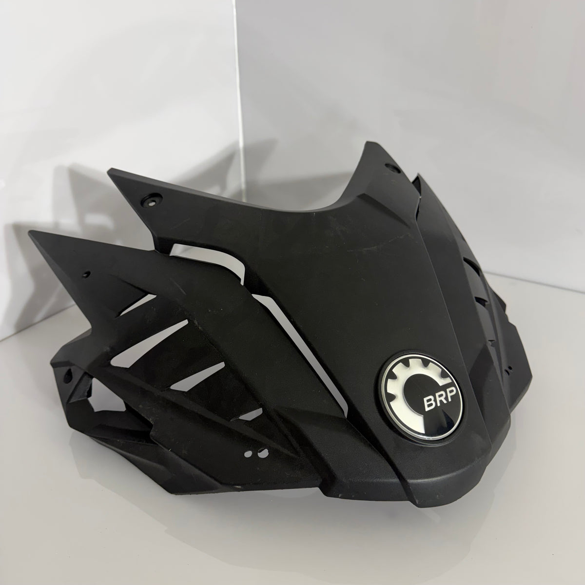Konepelti Lynx Radien 2018-> musta OEM, 517306115