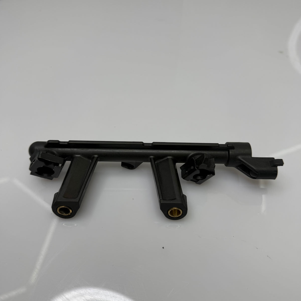 Lisäsuuttimien suutintukki, Lynx / Ski-Doo 850 E-TEC OEM 420874155
