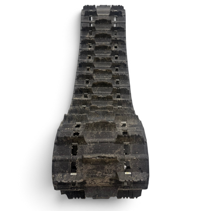 Northern Sledparts Oy käytetty PowderMax-telamatto 16x146x2.0 tuumaa, jossa näkyvää kulumaa ja vaurioita lapuissa
