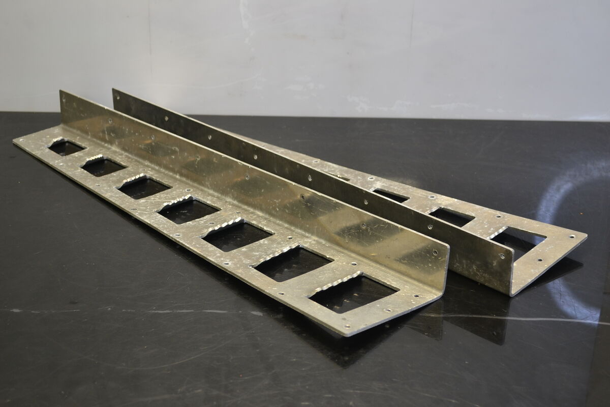 Astinlaudan vahvikkeet Ski-Doo