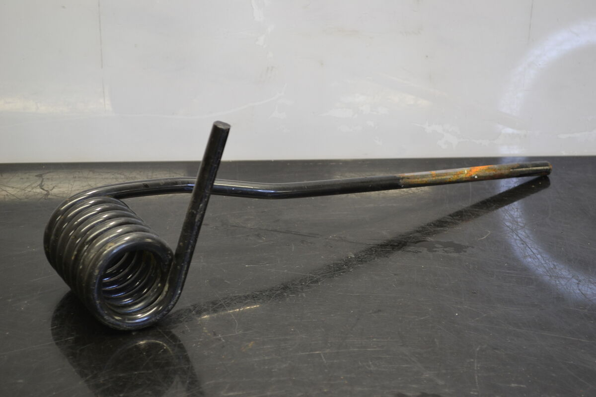 Bakfjädring fjäder höger Indy 600,  7043071-067