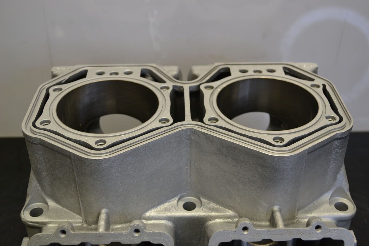 Sylinteri 800 Powertek 2007-2011,  6413042