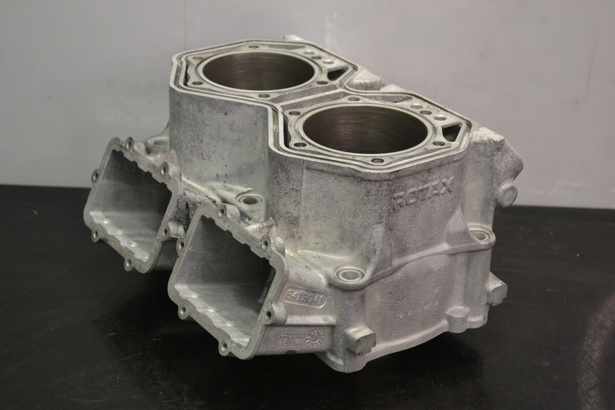 Sylinteri 800 Etec, 420413041 Summit X