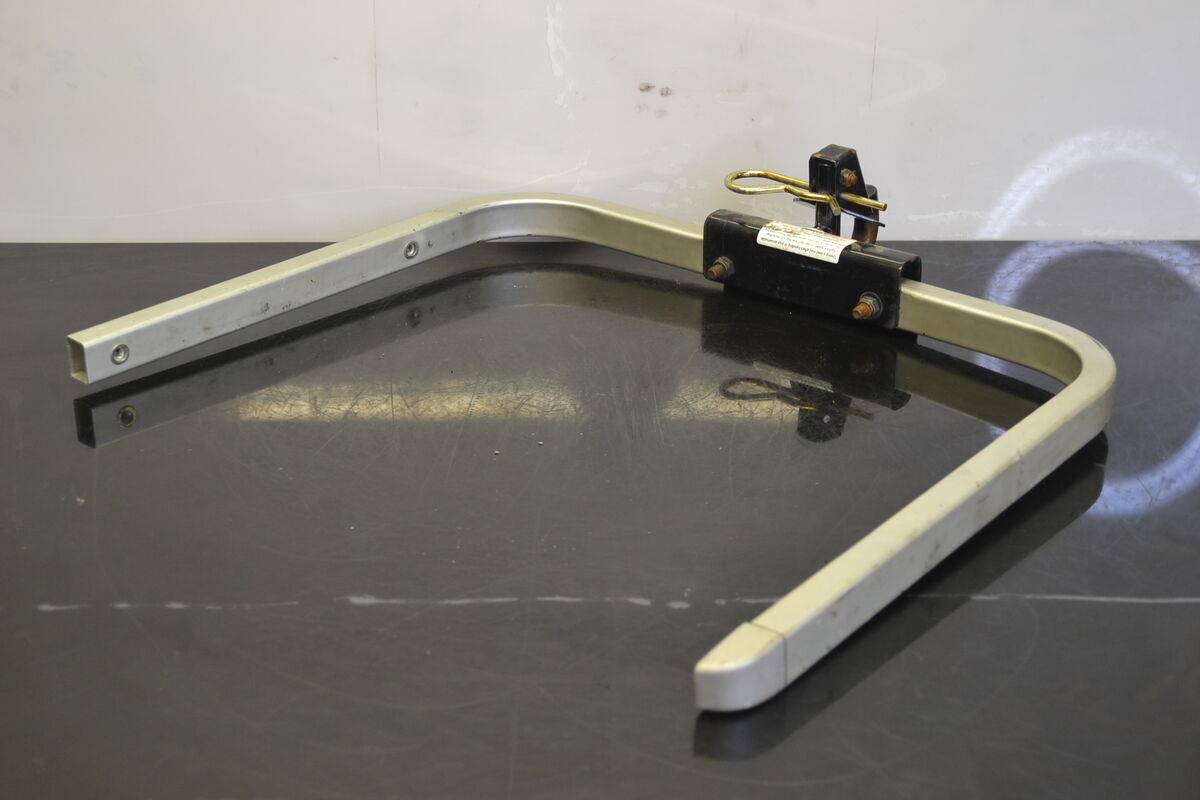 Takapuskuri vetokoukulla BRP